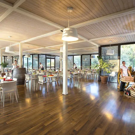 Voi אתר נופש 4*