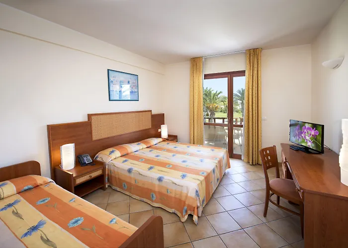 Voi Arenella (Syracuse)