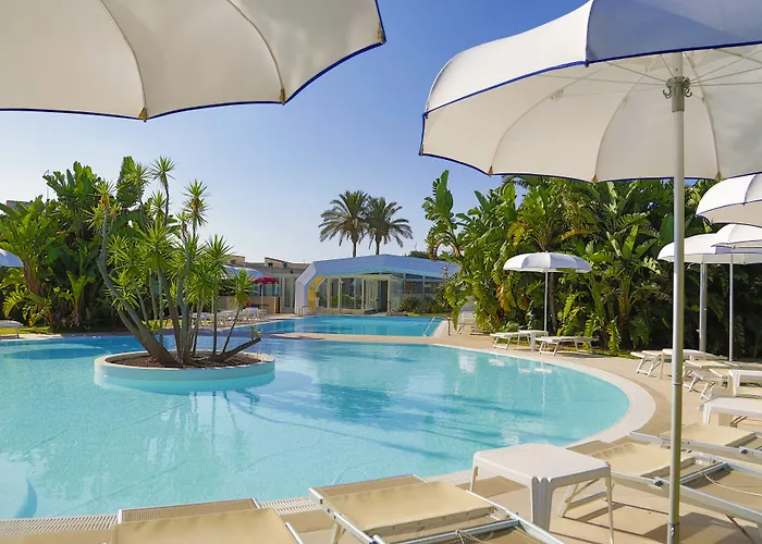 Voi Arenella (Syracuse)